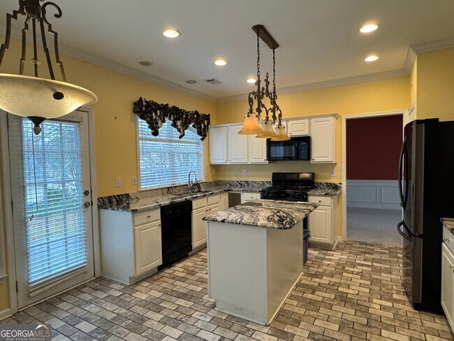 Foto del edificio - 15 Suwanee Pass Ln