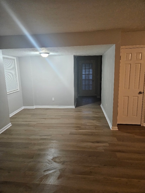 Foto del edificio - 1420 Villa Pines Ct NW