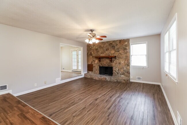 Building Photo - 5090 Great Meadows Rd