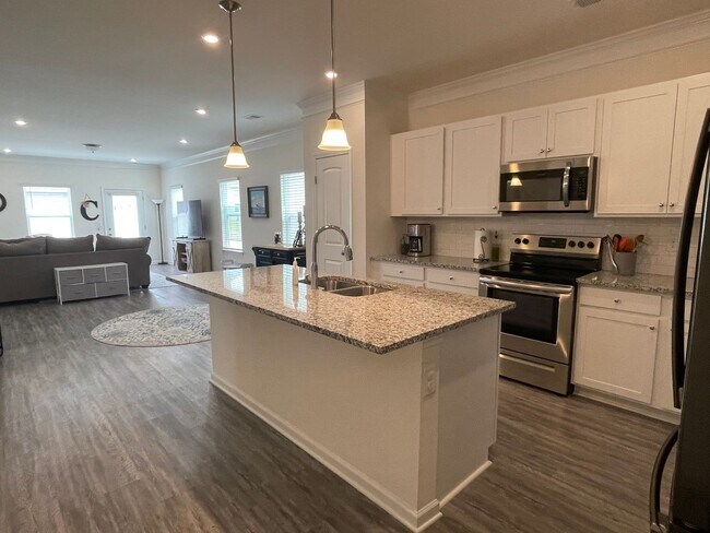Foto del edificio - Gorgeous 3 Bedroom Home in Union Station C...