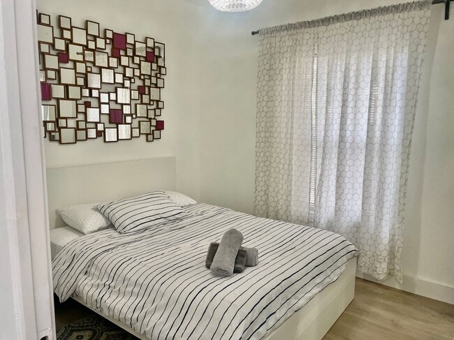 Foto del edificio - 5504 NW 3rd Ave