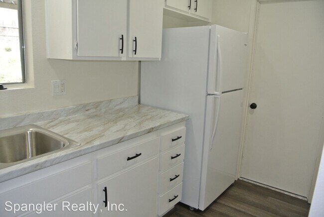 Building Photo - 2 br, 1 bath House - 4720 Mystik Road