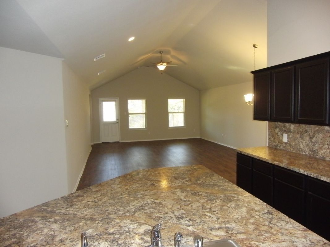 Foto del edificio - 5522 Mesquite Oaks Trail