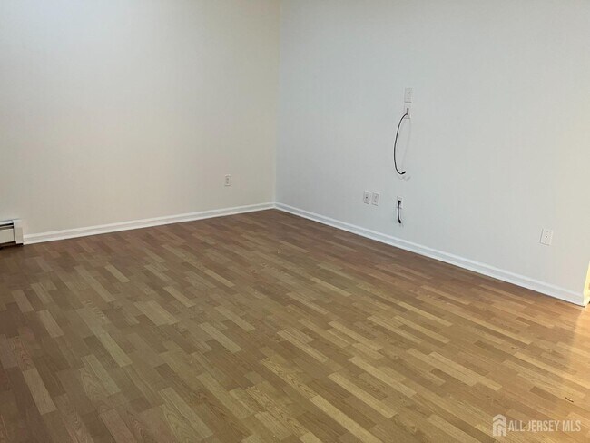 Foto del edificio - 66 Netherwood Cir