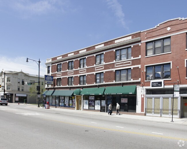 Foto del edificio - 1350 W Devon Building