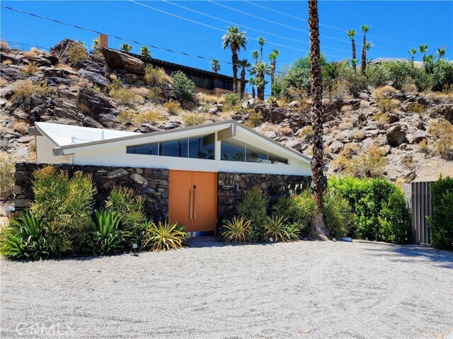 Foto principal - 2499 S Palm Canyon Dr