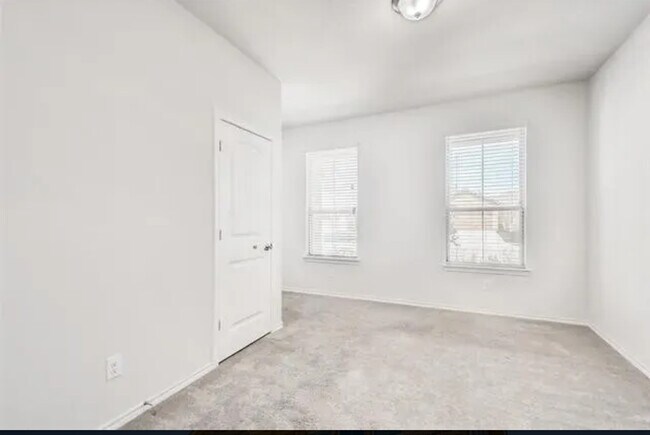Building Photo - 10312 Lastrup Dr