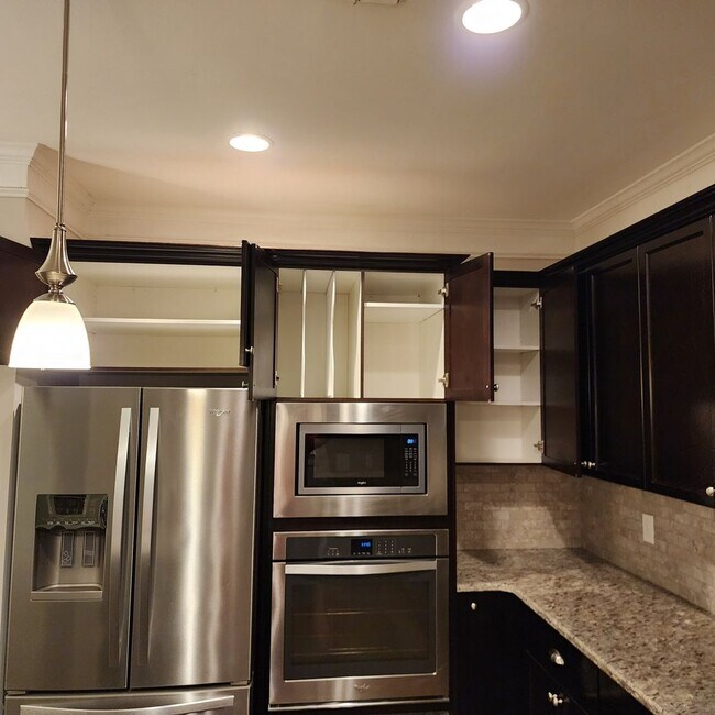 Building Photo - 329 Bella Rose Dr