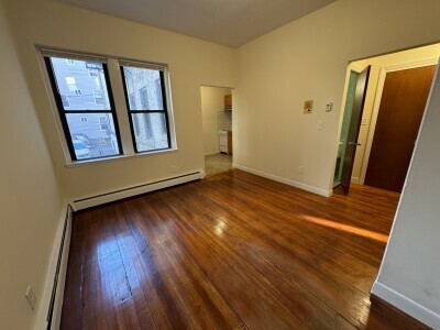 Foto del edificio - 70 Brighton Ave