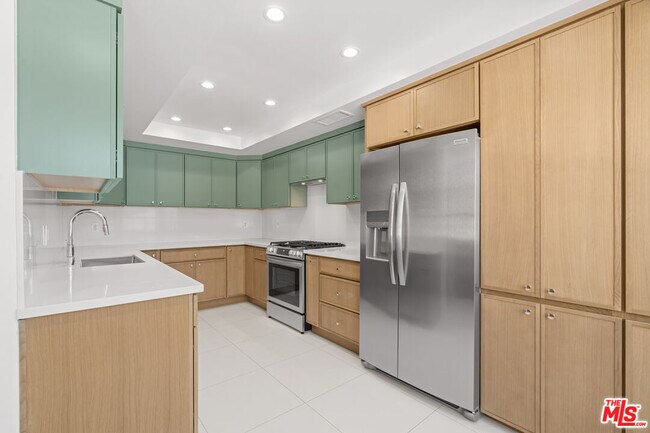 Foto del edificio - 2541 Stoner Ave