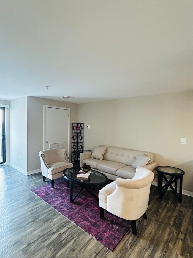 Building Photo - THE FAIRVIEW