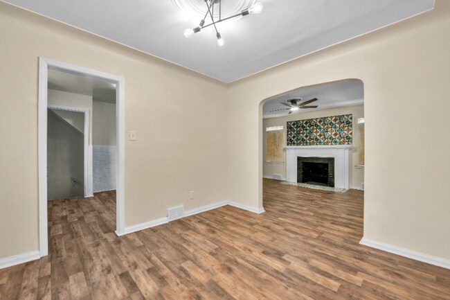 Foto del edificio - 11234 Roxbury St