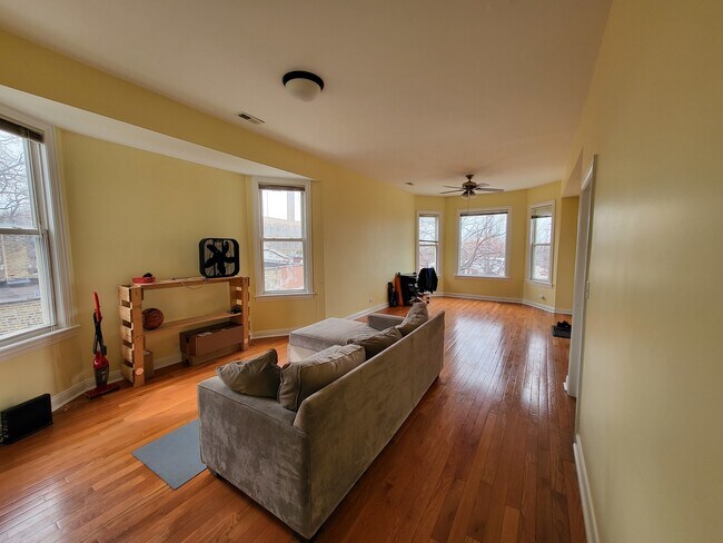 Foto del edificio - 1807 N Lawndale Ave