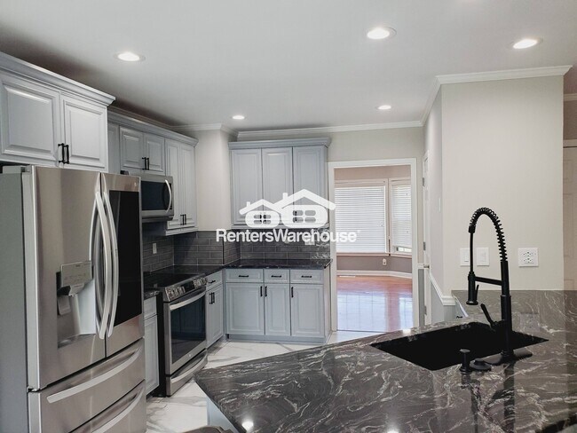 Foto del edificio - 2433 Elmhurst Blvd NW