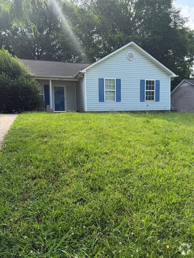 Building Photo - 1028 Capps Hollow Dr