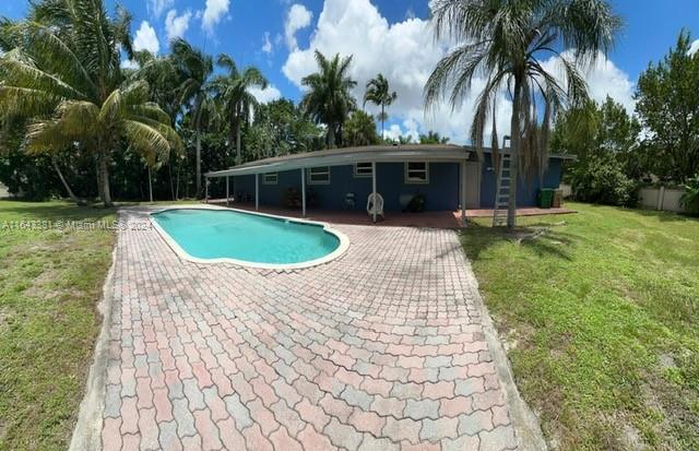 Foto del edificio - 951 SW 121st Ave