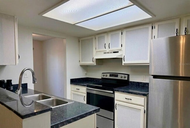 Foto del edificio - 7200 SW 8th Ave