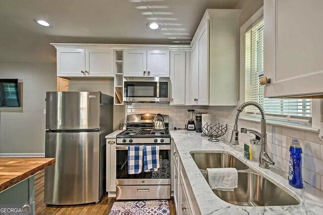 Foto del edificio - 1093 Edgefield Dr SW