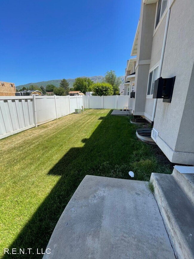 Foto del edificio - 4 br, 3.5 bath House - 620 N. Fairfield Ro...