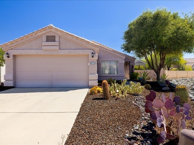 Building Photo - 9550 E Creek Vista Pl