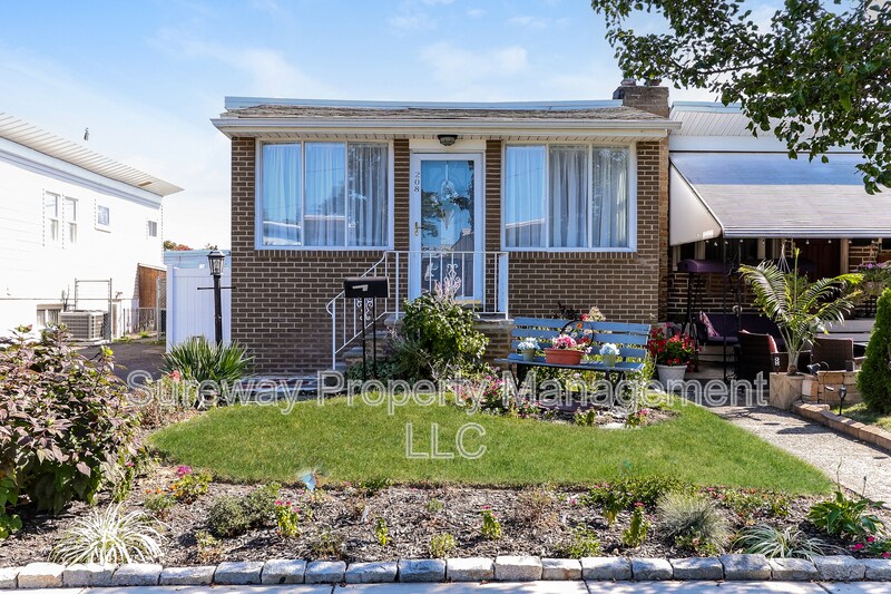 Foto principal - 208 Stoney Hill Rd