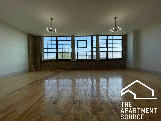 Foto del edificio - 1432 W 21st St