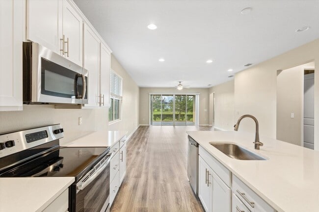 Building Photo - 737 Meadow Pointe Dr