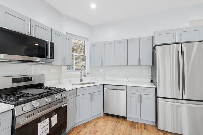 Foto del edificio - 4918 N Spaulding Ave