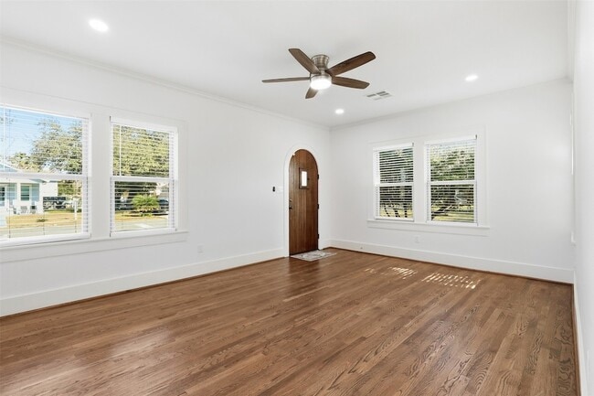 Foto del edificio - 4701 Avenue N 1/2 Rear