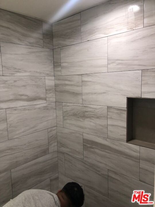 Foto del edificio - 10449 Gothic Ave