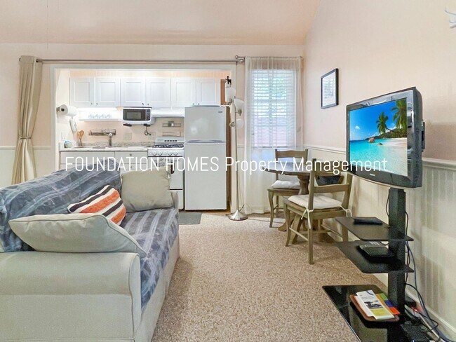 Building Photo - Studio, 1 bath House - 377A Highland Ave