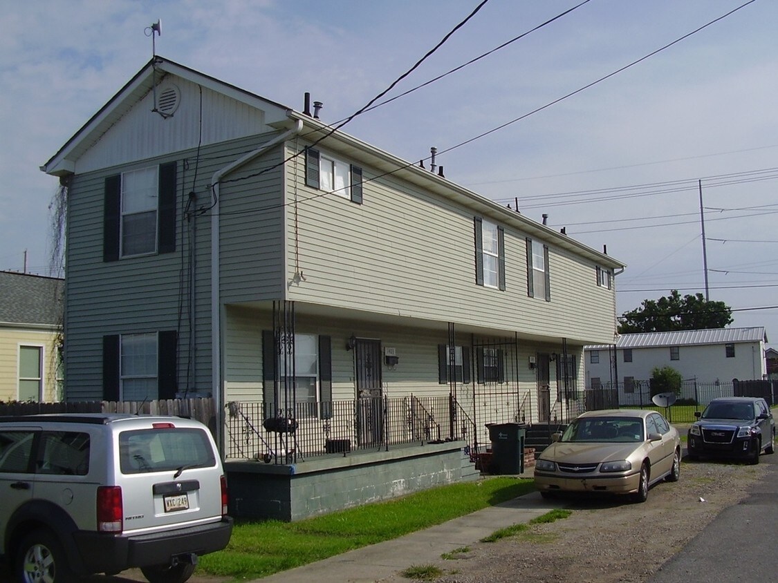 Primary Photo - 1401 S Dupre St