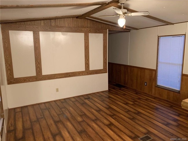 Foto del edificio - 14 Peaceful Pines Dr