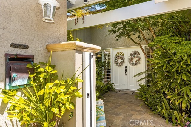 Foto del edificio - 9442 Tiki Cir