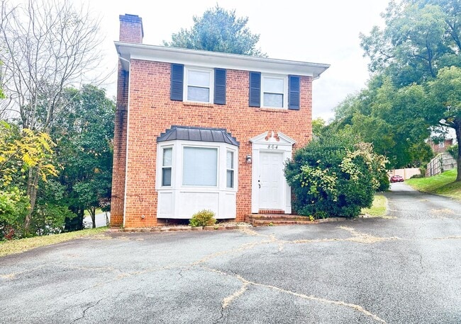 Building Photo - 3 br, 1.5 bath House - 864 St Charles Avenue