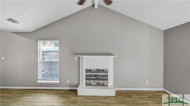 Foto del edificio - 436 Edgewater Rd
