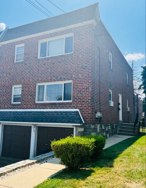 Photo - 1332 Faunce St Apartment