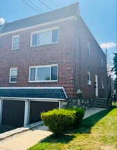 Building Photo - 1332 Faunce St