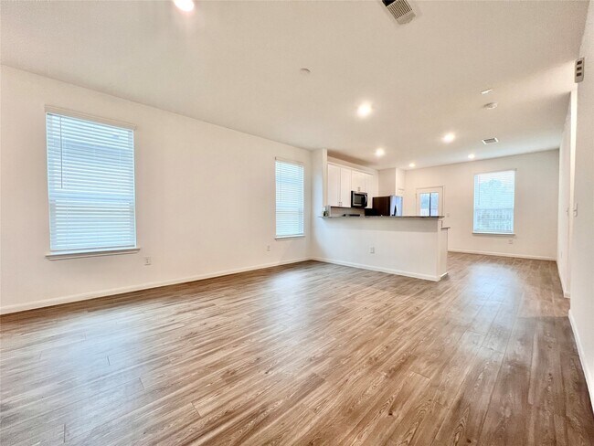 Foto del edificio - 17835 Plow Horse Ln