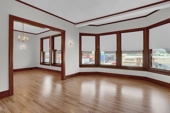 Building Photo - 3 E Chestnut St