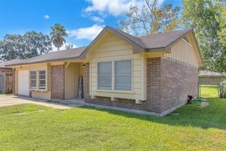 Building Photo - 605 David Ave