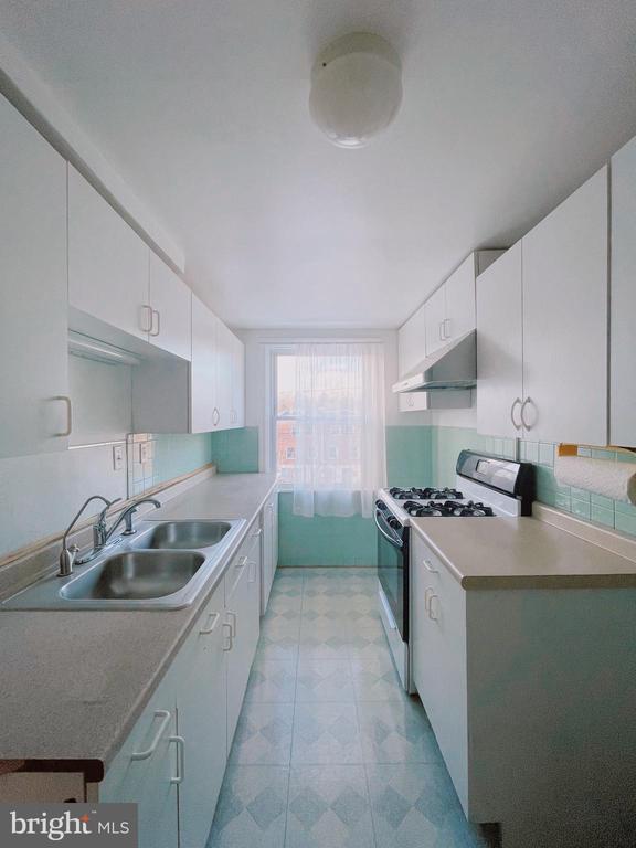 Foto del edificio - 2360 Berryhill St