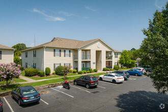 Building Photo - The Pointe at Westland