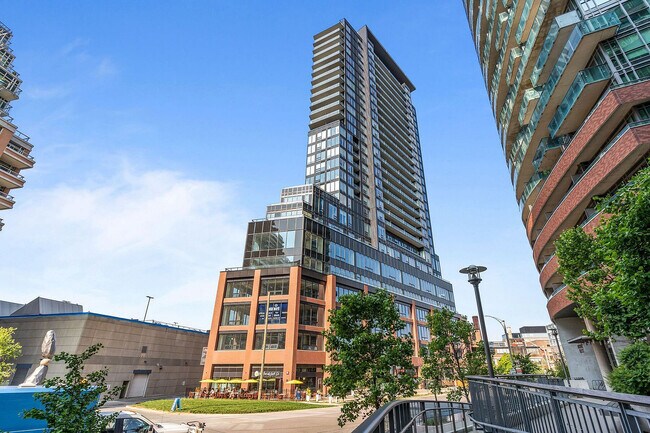 Photo du bâtiment - 135 E Liberty St