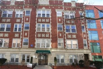Building Photo - 618 W Patterson Ave