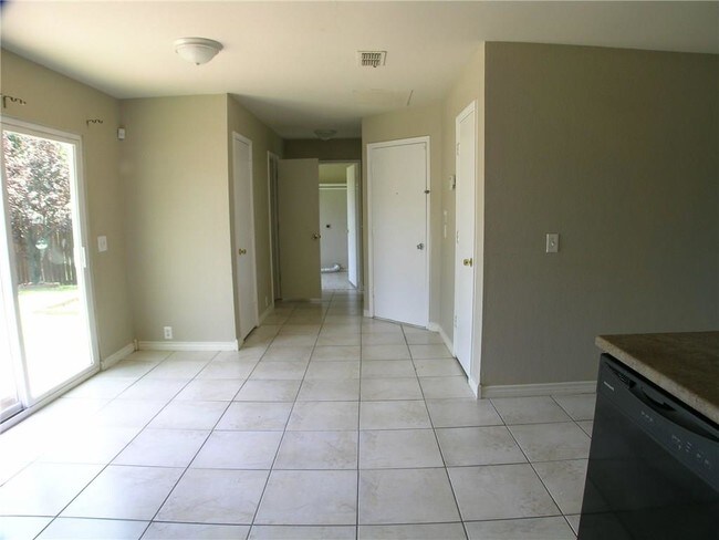 Foto del edificio - 3305 Bent Creek Dr