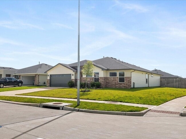 Building Photo - 1702 Maclane Ct