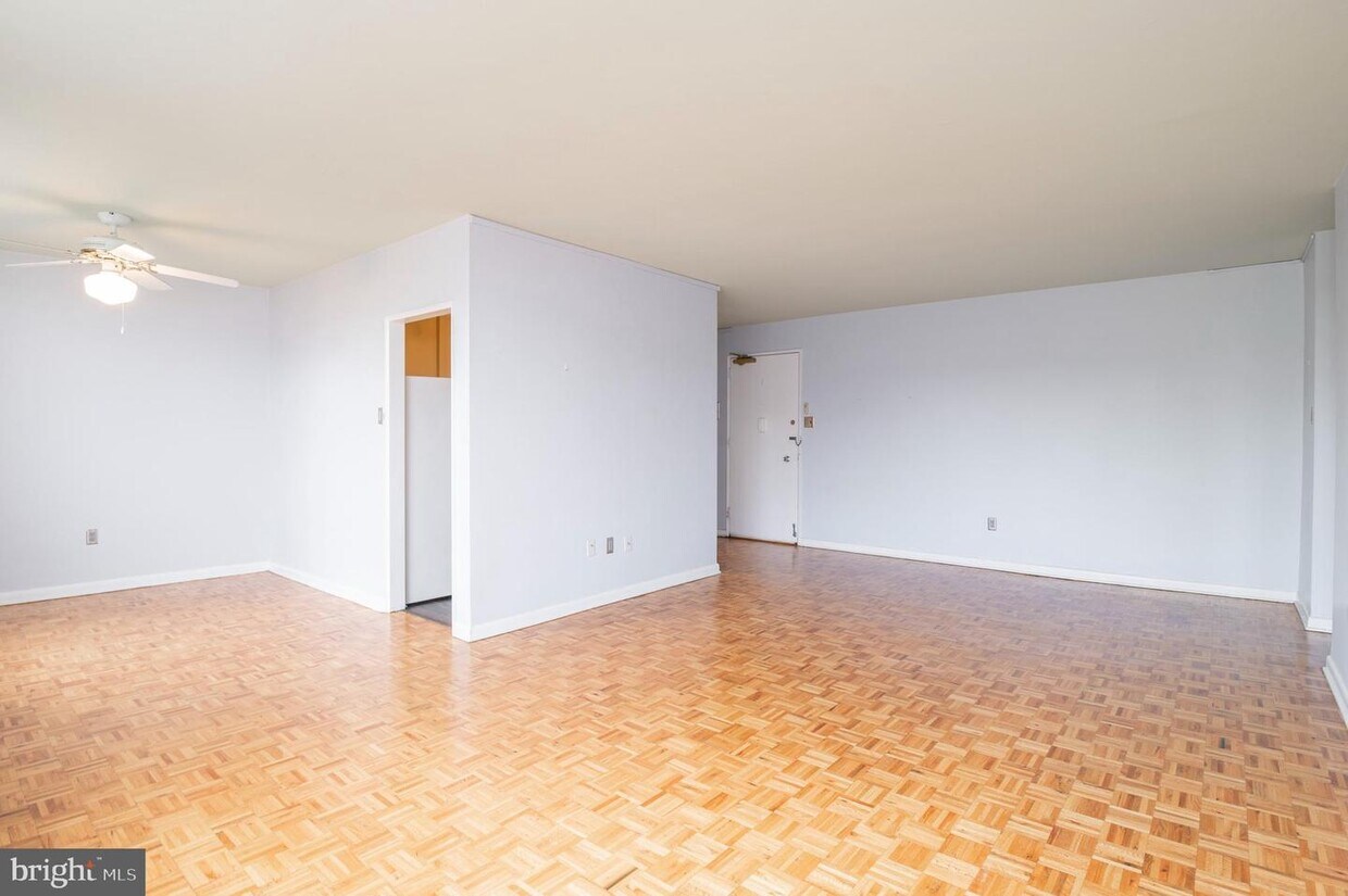 Foto principal - 1301 N Harrison St