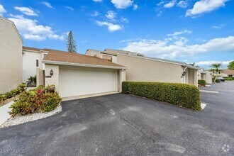Building Photo - 402 Bristle Cone Ln