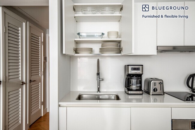 Building Photo - 12 Commonwealth Ave